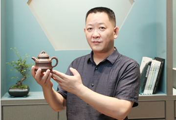 範偉群老師