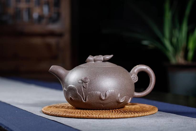 沈翠蓮作品沈翠蓮 2023年作 憶蓮醉荷壺