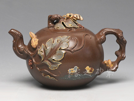桑黎兵作品小松鼠葡萄