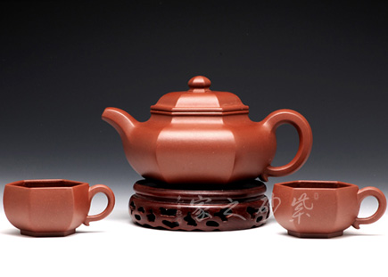 潘小忠作品六方鼓腹(三頭)